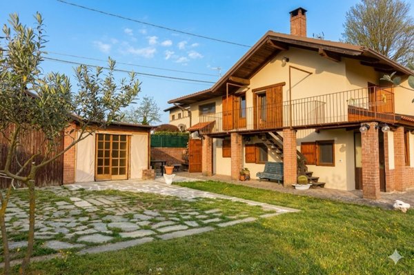casa indipendente in vendita a Portacomaro