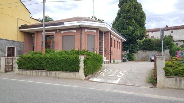 locale commerciale in vendita a Refrancore