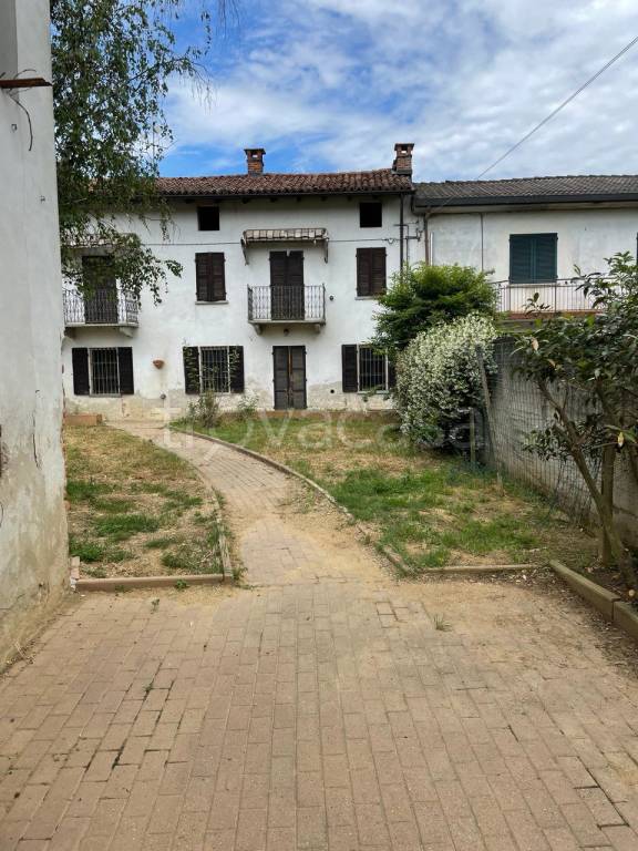 casa indipendente in vendita a Refrancore in zona Barcara