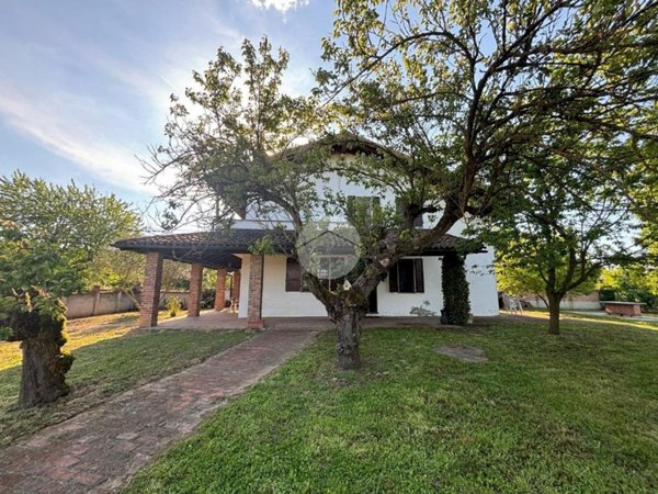 casa indipendente in vendita a Refrancore