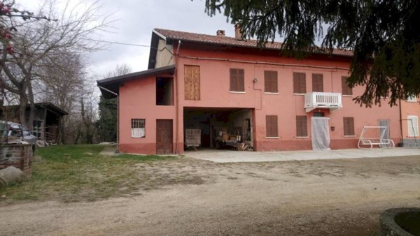 casa indipendente in vendita a Refrancore