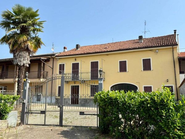 casa indipendente in vendita a Refrancore in zona Calcini