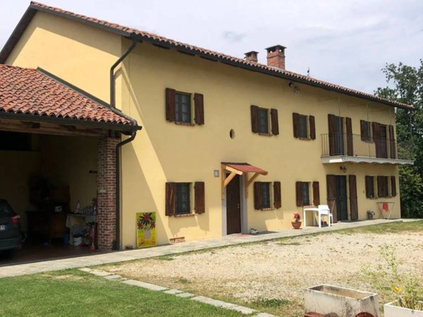 casa indipendente in vendita a Refrancore