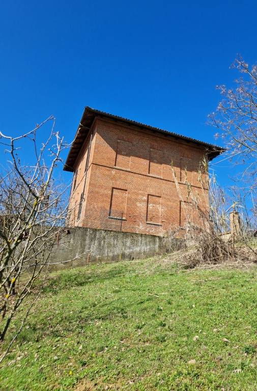 casa indipendente in vendita a Refrancore in zona Calcini