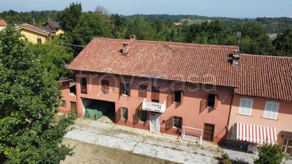 casa indipendente in vendita a Refrancore in zona Barcara