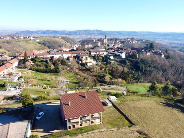 casa indipendente in vendita a Revigliasco d'Asti