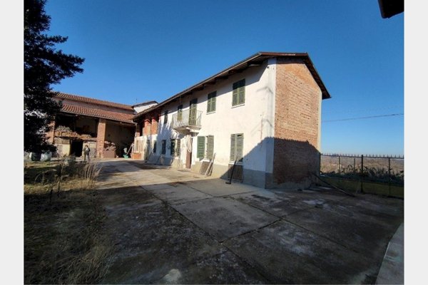 casa indipendente in vendita a Revigliasco d'Asti