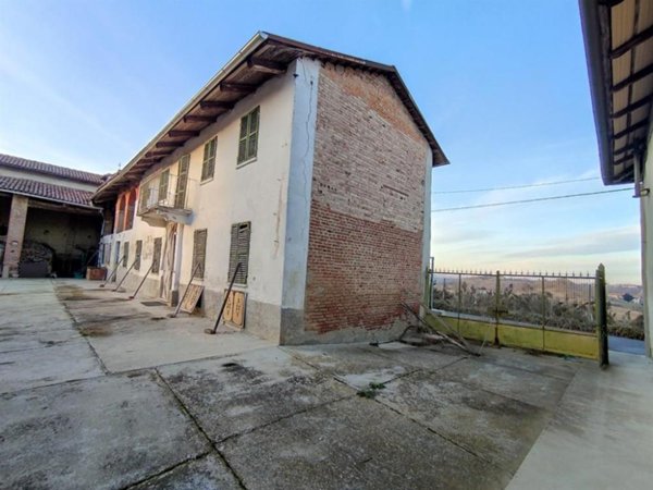 casa indipendente in vendita a Revigliasco d'Asti