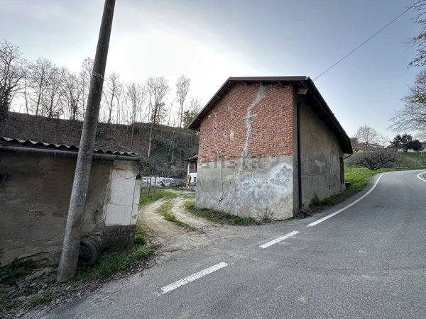 trivano in vendita a Revigliasco d'Asti