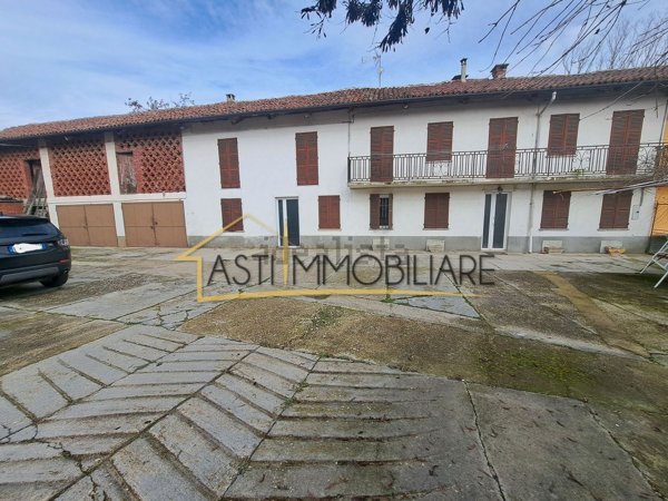 casa indipendente in vendita a Revigliasco d'Asti