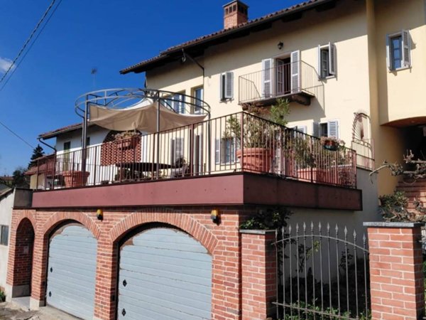 casa indipendente in vendita a Revigliasco d'Asti