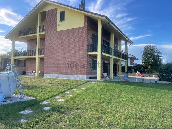 casa indipendente in vendita a Revigliasco d'Asti