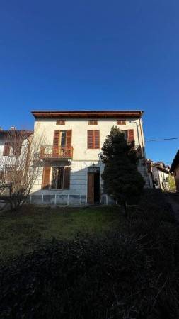 casa indipendente in vendita a Roatto in zona Bricco Rossi