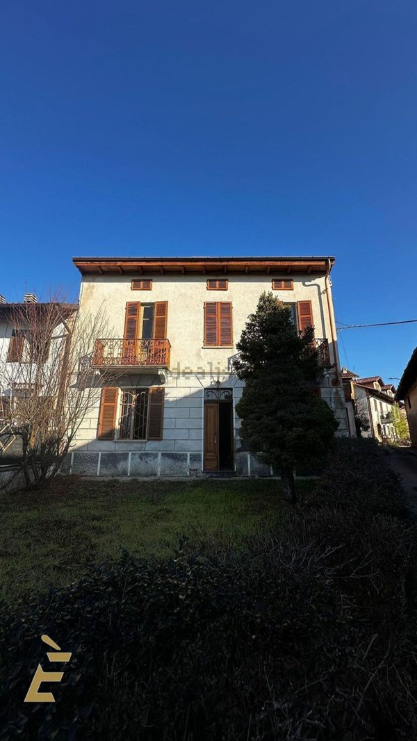 casa indipendente in vendita a Roatto in zona Bricco Rossi