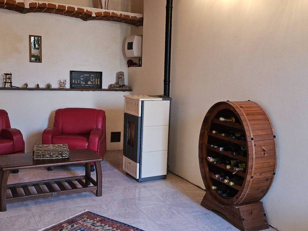 casa indipendente in vendita a Robella in zona Cortiglione