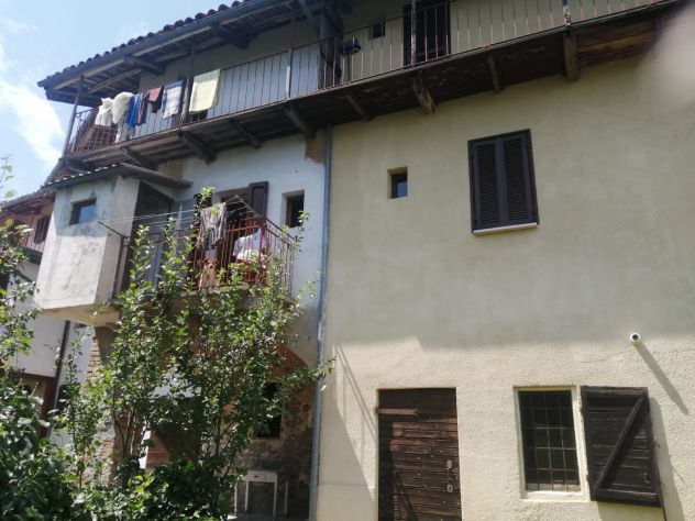 casa indipendente in vendita a Robella