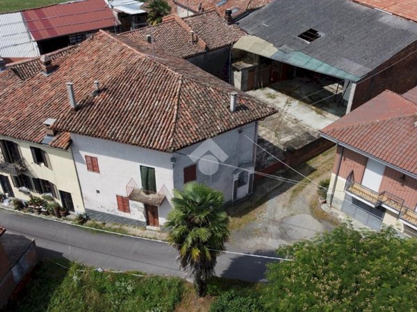 casa indipendente in vendita a Robella