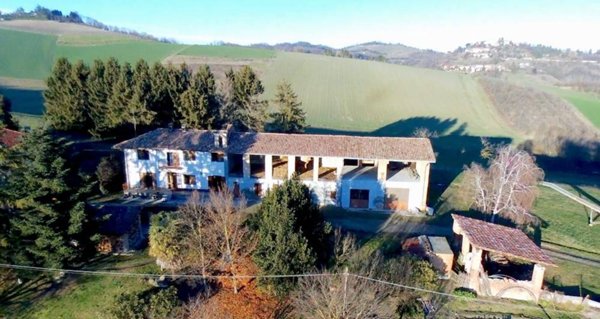 casa indipendente in vendita a Robella