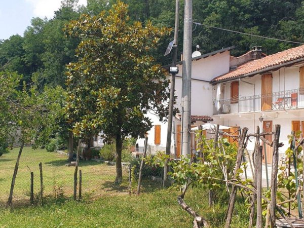 casa indipendente in vendita a Robella