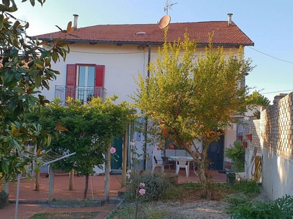 casa indipendente in vendita a Robella
