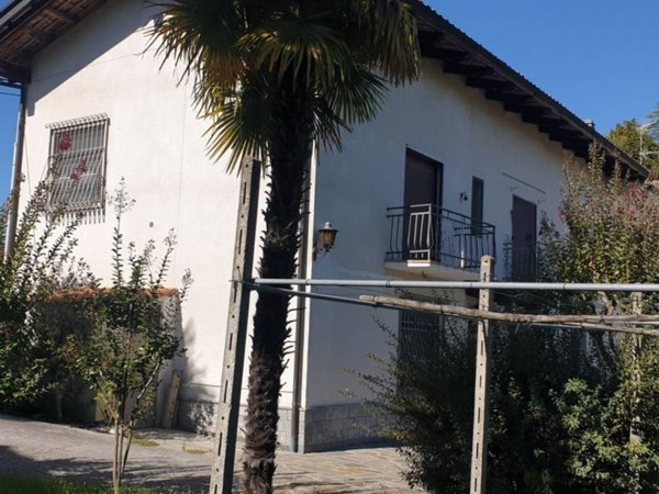 casa indipendente in vendita a Robella