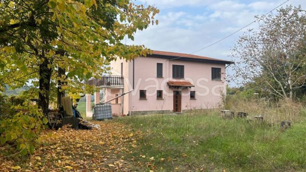casa indipendente in vendita a Robella in zona Cortiglione