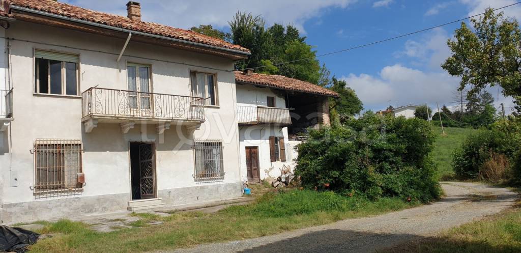 casa indipendente in vendita a Robella