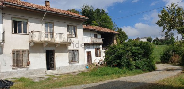 casa indipendente in vendita a Robella