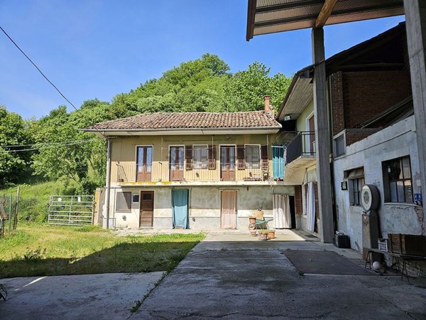 casale in vendita a Robella