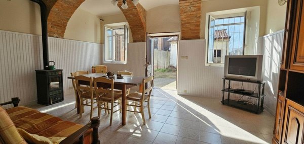 casa indipendente in vendita a Robella in zona Cortiglione