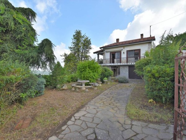 casa indipendente in vendita a Rocca d'Arazzo in zona Santa Caterina