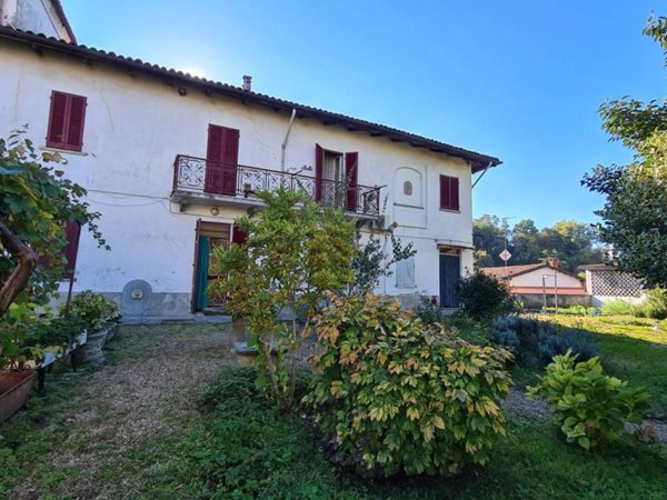 casa indipendente in vendita a Rocca d'Arazzo