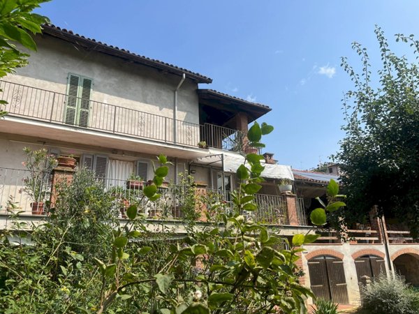 casale in vendita a Rocca d'Arazzo