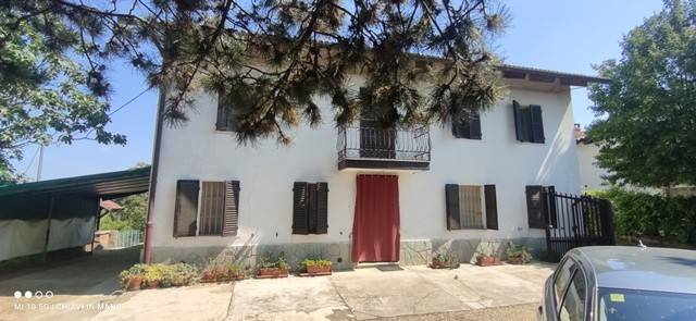casa indipendente in vendita a Rocca d'Arazzo in zona Sant'Anna