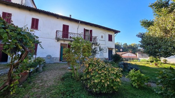 casa indipendente in vendita a Rocca d'Arazzo
