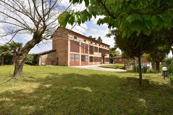 casa indipendente in vendita a Rocca d'Arazzo in zona Santa Caterina