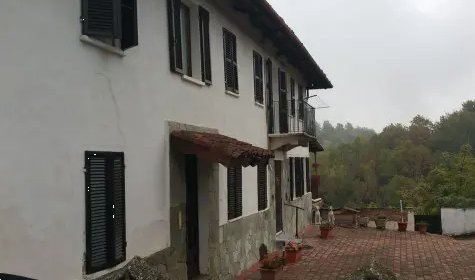 casa indipendente in vendita a Rocca d'Arazzo
