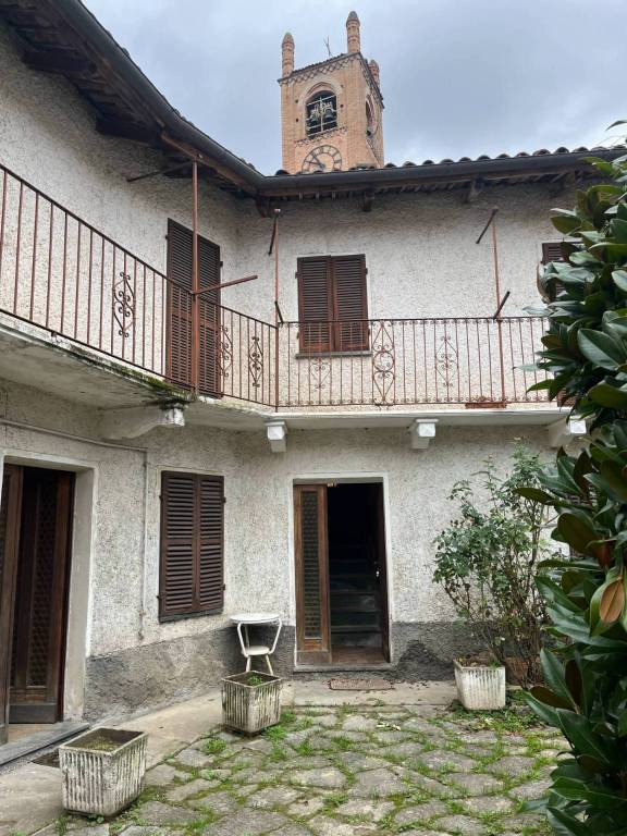 casa indipendente in vendita a Rocca d'Arazzo