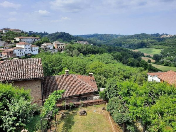 casa indipendente in vendita a Rocca d'Arazzo
