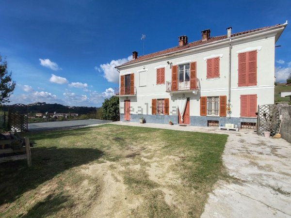 casa indipendente in vendita a Rocca d'Arazzo in zona Santa Caterina