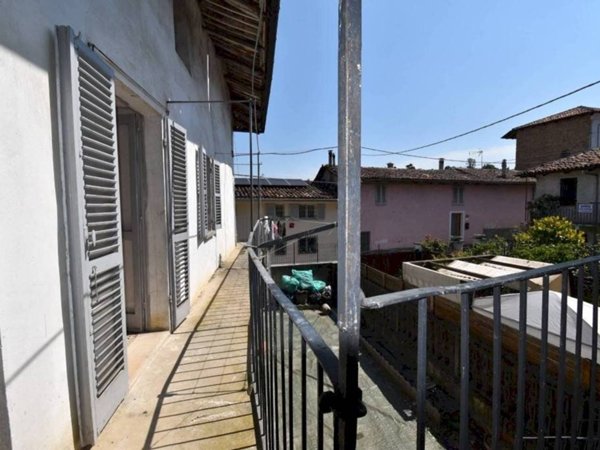 casa indipendente in vendita a Rocca d'Arazzo