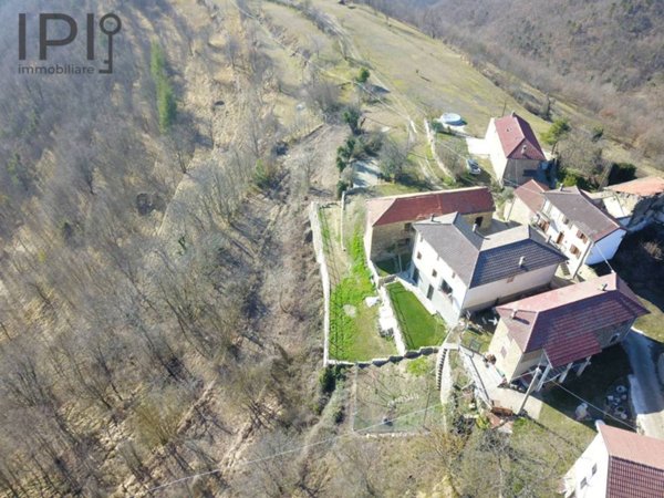 casa indipendente in vendita a Roccaverano in zona Vengore