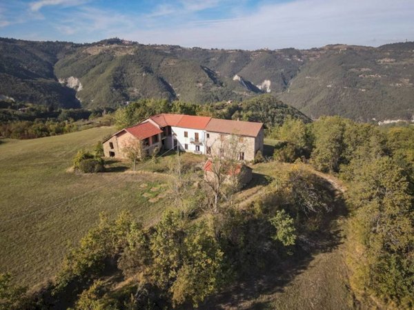 casa indipendente in vendita a Roccaverano