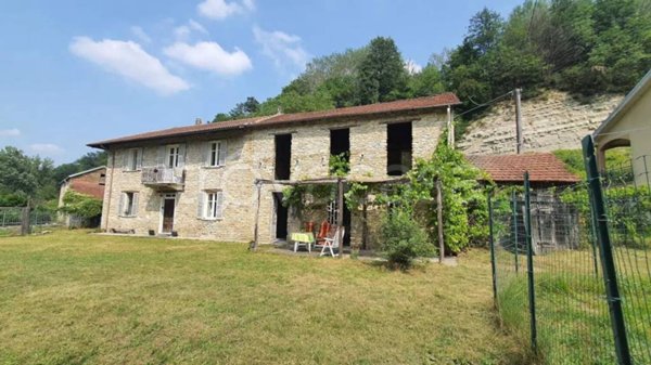 casa indipendente in vendita a Roccaverano