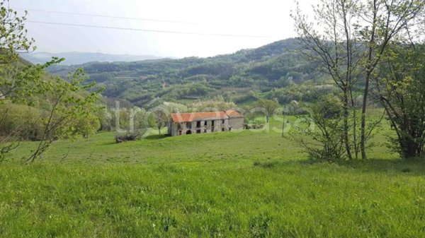 casa indipendente in vendita a Roccaverano