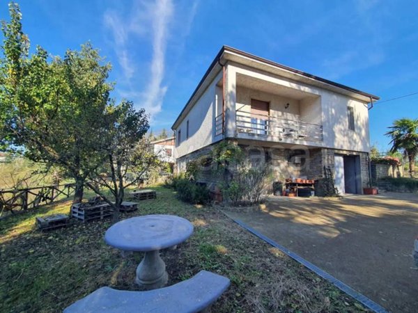 casa indipendente in vendita a Roccaverano