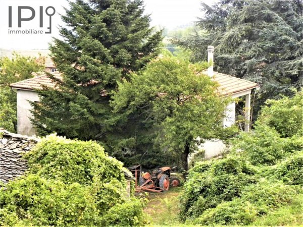 casa indipendente in vendita a Roccaverano