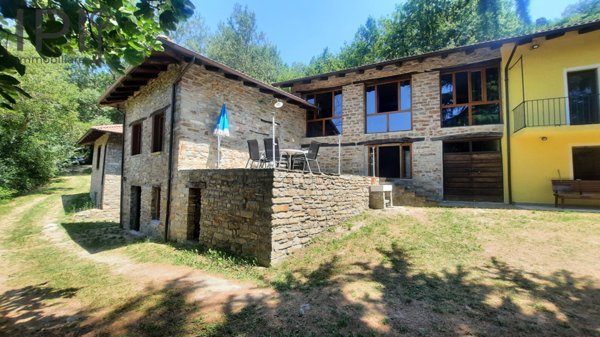 casa indipendente in vendita a Roccaverano