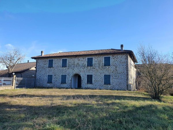 casa indipendente in vendita a Roccaverano