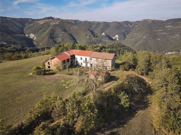 casale in vendita a Roccaverano